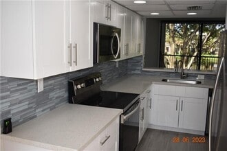 Building Photo - 2930 SW 87th Terrace Building Photo - 2930 SW 87th Terrace