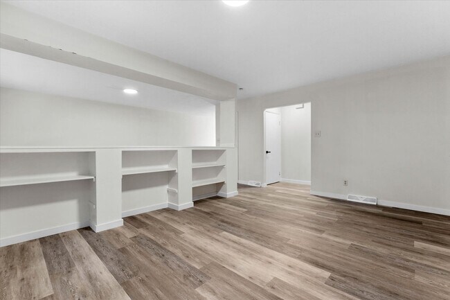 Foto del edificio - 1102 Apache Dr, Unit C