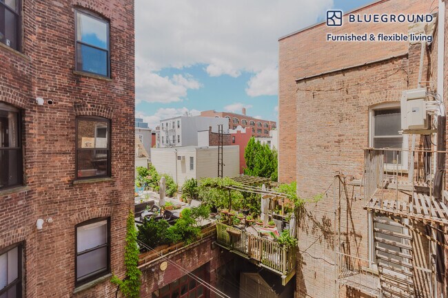 Foto del edificio - 250 N 6th St