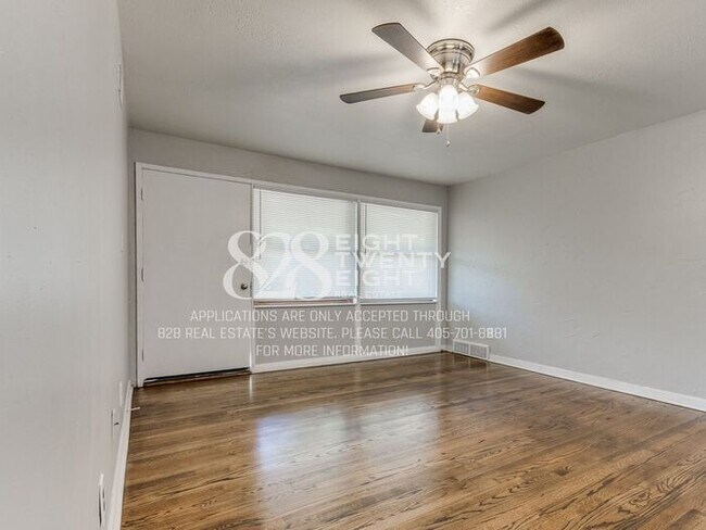 Foto del edificio - 3 BED/1 BATH HOME CLOSE TO TINKER! AVAILABLE NOW!