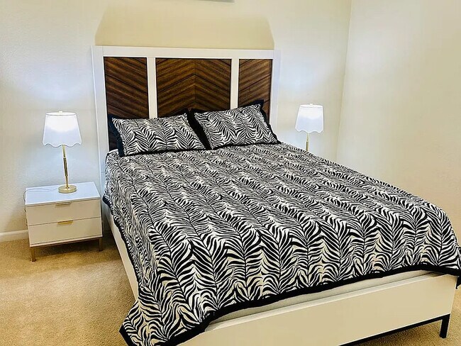 Foto del edificio - 2052 Twin Creeks Pl