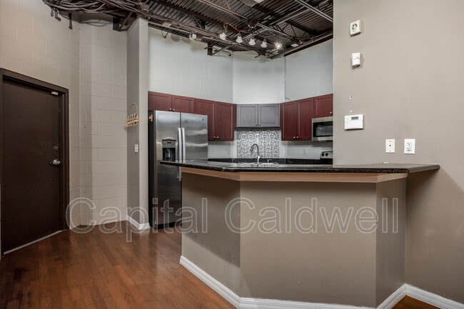 Foto del edificio - 1615 E fifth Ave