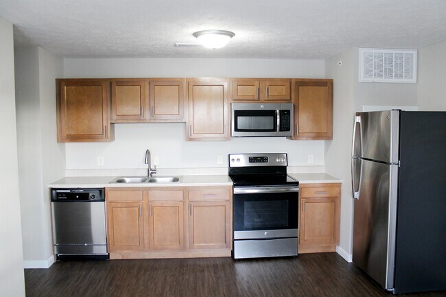 Building Photo - 200 E US-34