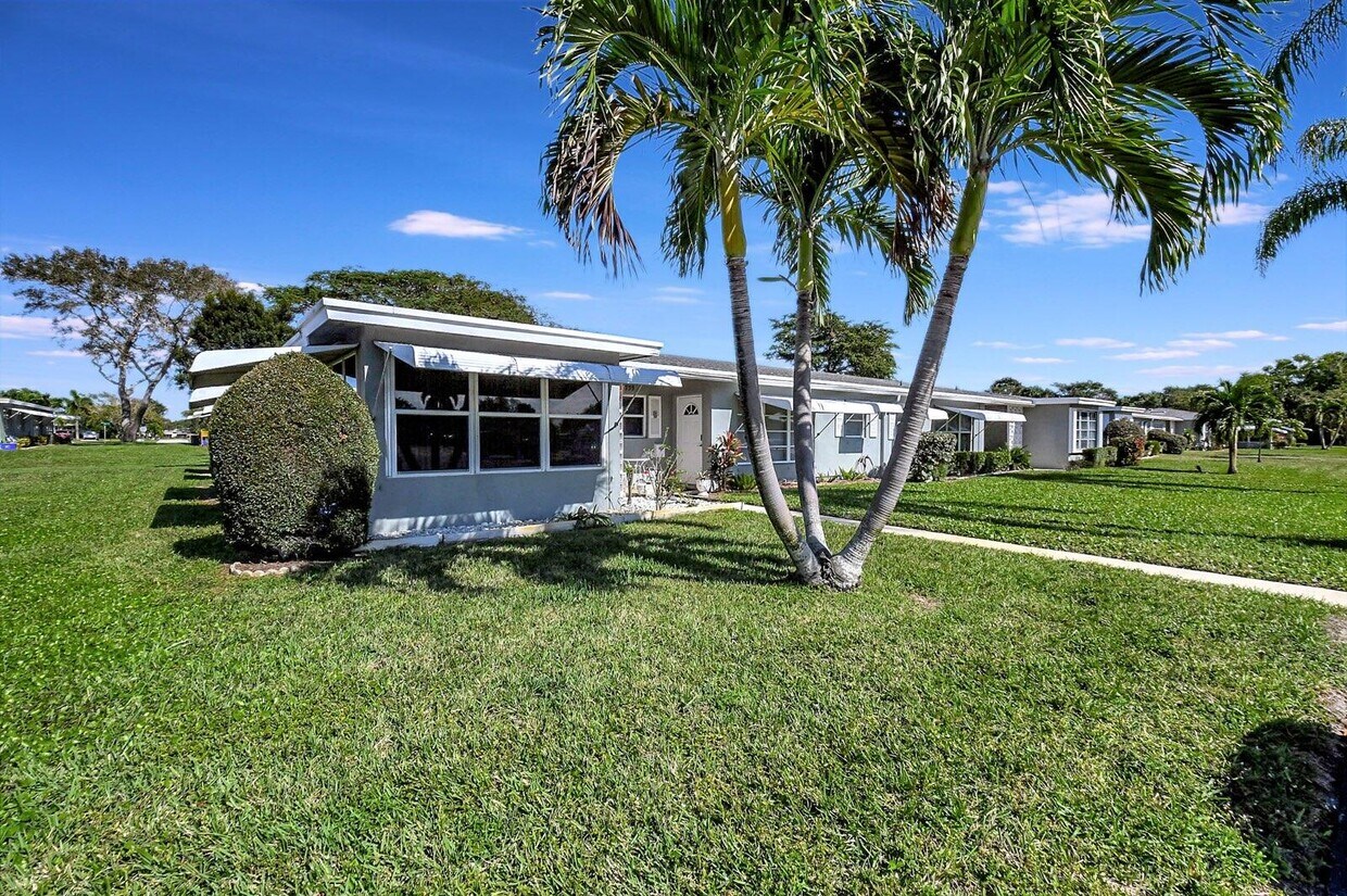 Foto principal - 735 North Dr