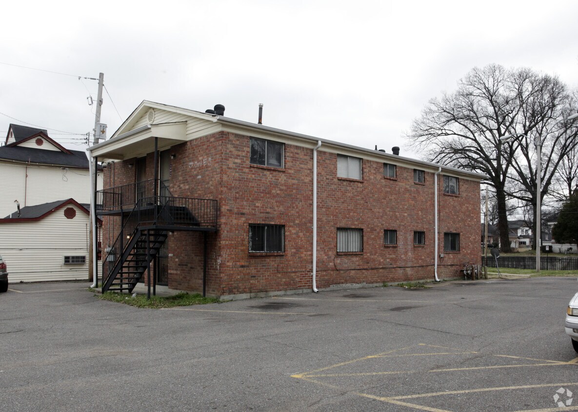 1094 E Mclemore Avenue - 1094 E Mclemore Ave