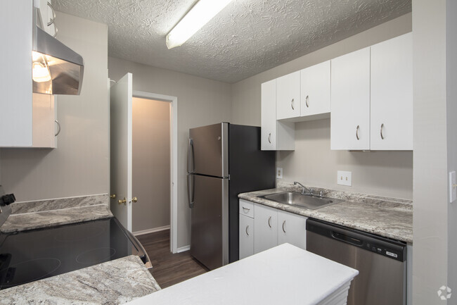 Interior Photo - Eastdale Oaks