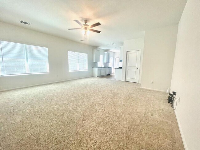 Building Photo - 340 Kenai Dr