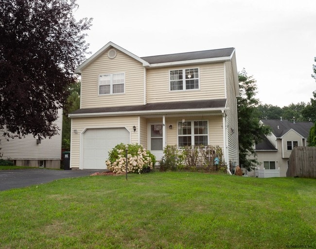 Building Photo - 27A Mapleridge Ave