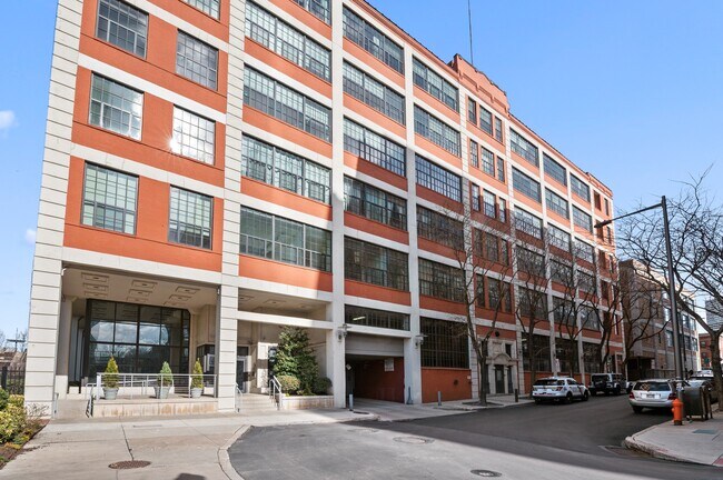 Foto del edificio - 2429 Locust St