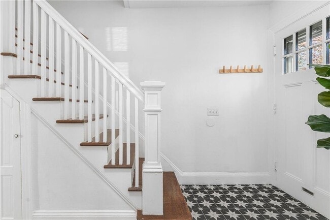 Building Photo - 420 Wayland Ave