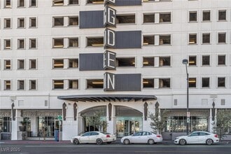 Building Photo - 150 S Las Vegas Blvd