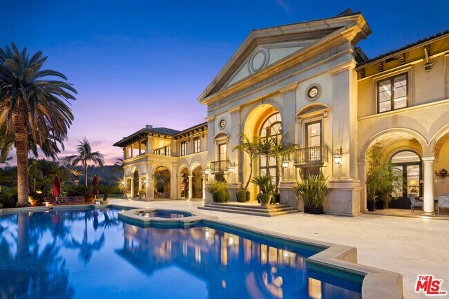 Foto del edificio - 75 Beverly Park Ln