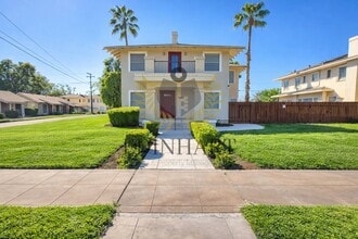 Building Photo - 1105 N College Ave