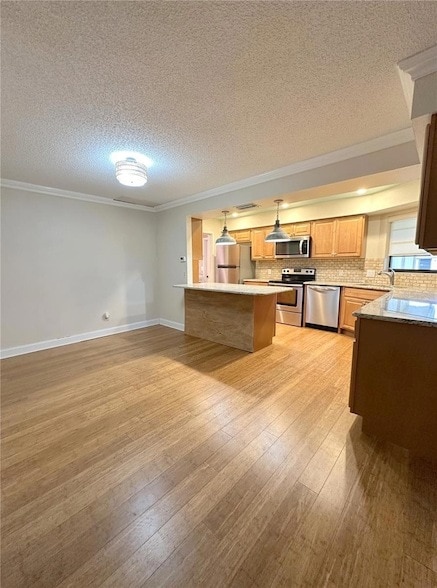 Building Photo - 229 Mark Twain Ln