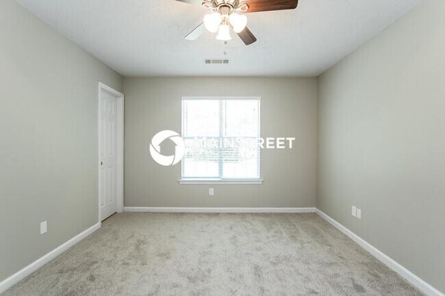 Building Photo - 95 Highland Dr