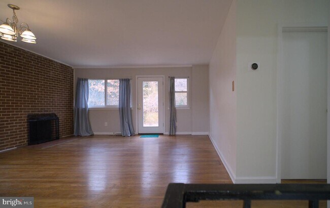 Foto del edificio - 206 Wayne Ave