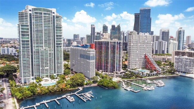 Building Photo - 1643 Brickell Ave