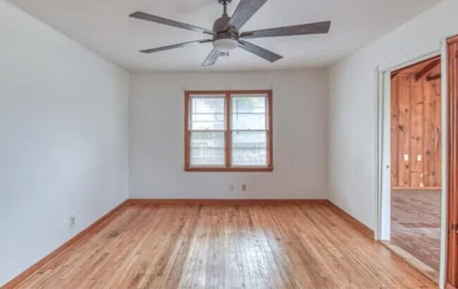 Foto del edificio - 1814 S 20th St