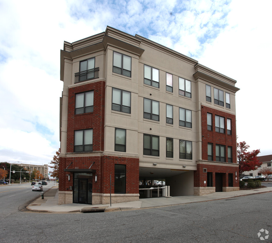 411 W Washington, Greensboro, NC 27401 - Apartments In Greensboro, NC ...