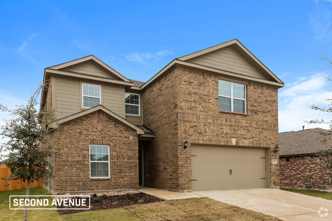 Building Photo - 2100 Jeanine Dr