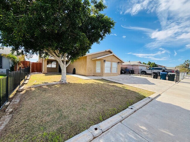 Foto del edificio - Welcome to your next home at 289 Tangerine!