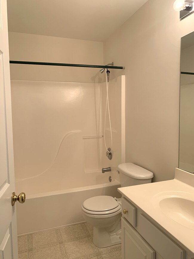 Building Photo - 8444 Carolina Lily Ln