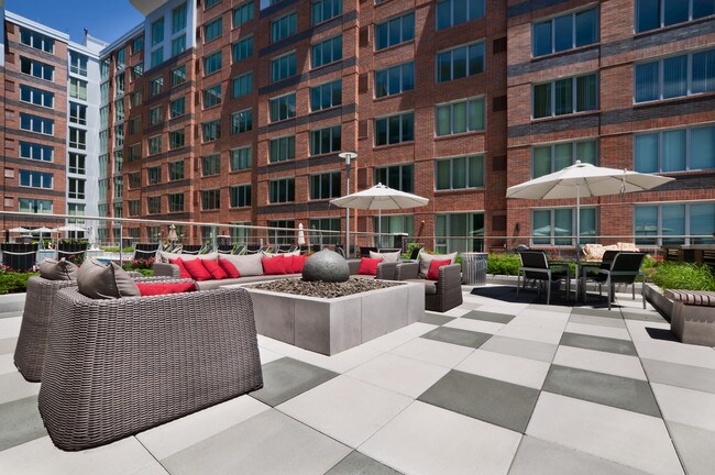 RiverTrace at Port Imperial Apartments West New York, NJ