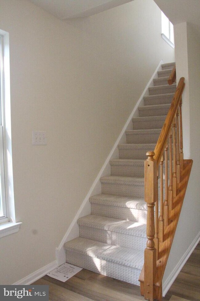 Foto del edificio - 239 William Livingston Ct