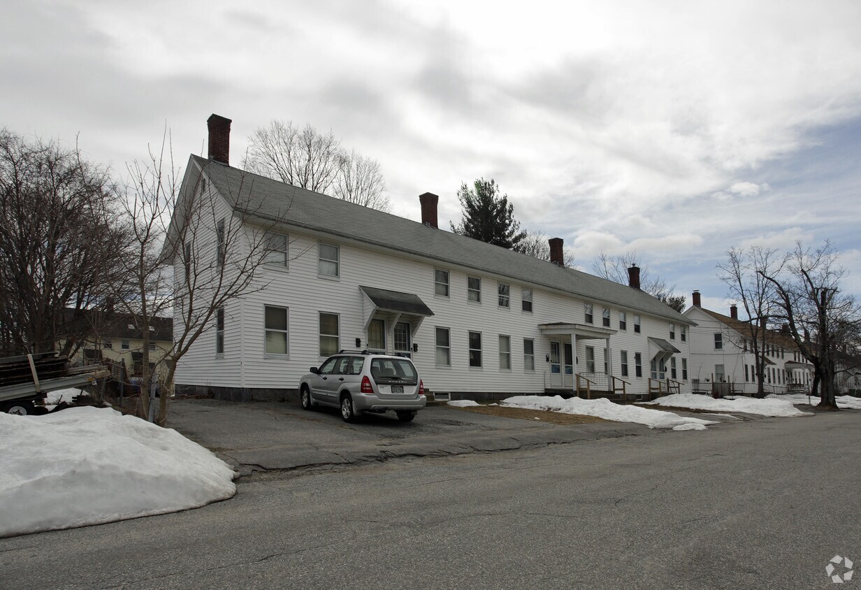 111 B St, Whitinsville, MA 01588 Apartments in Whitinsville, MA