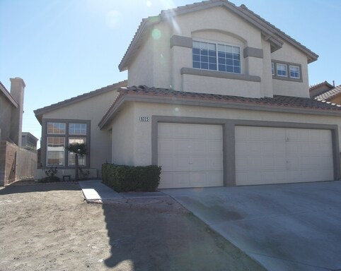 Foto principal - 9225 Valador Ave