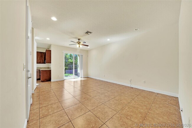 Foto del edificio - 6974 Long Pine Cir