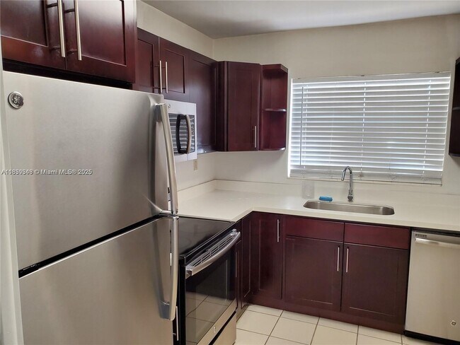 Foto del edificio - 12335 SW 110th South Canal St Rd