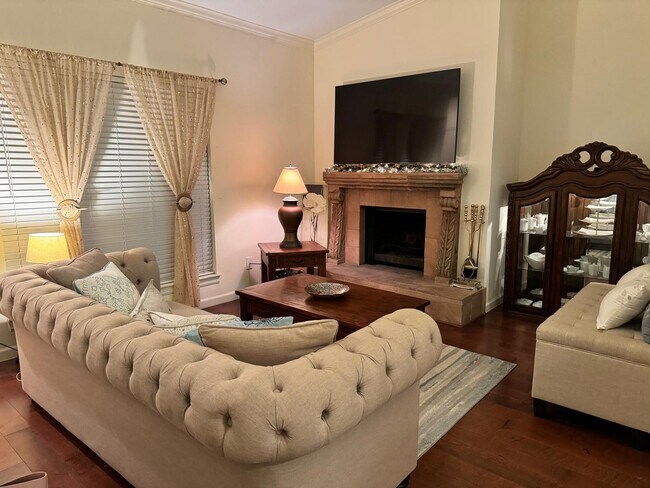 Foto del edificio - 2001 Bering Dr