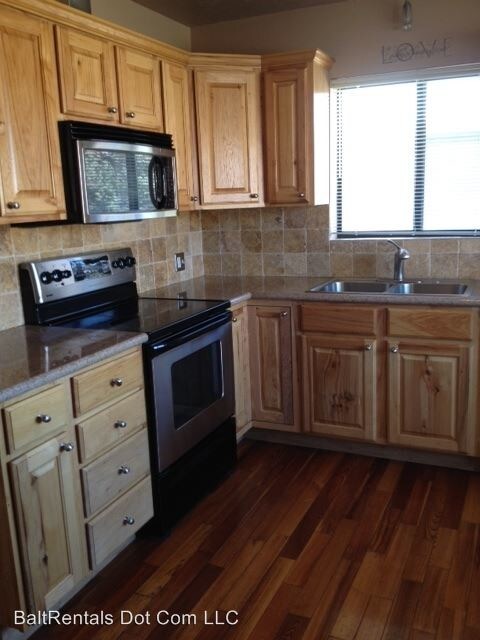 Building Photo - 2586 S Wilshire Cir