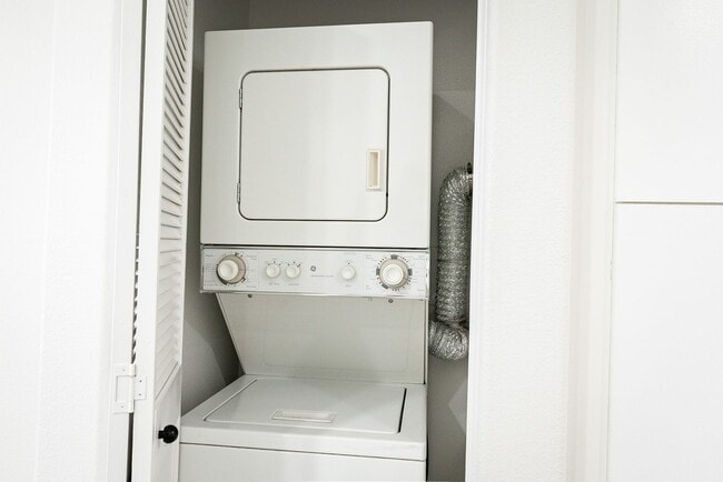 Interior Photo - 1865 North Fuller Ave