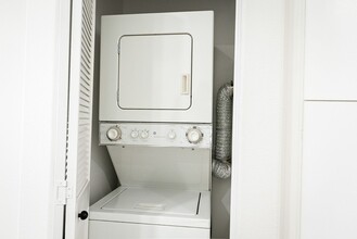 Interior Photo - 1865 North Fuller Ave