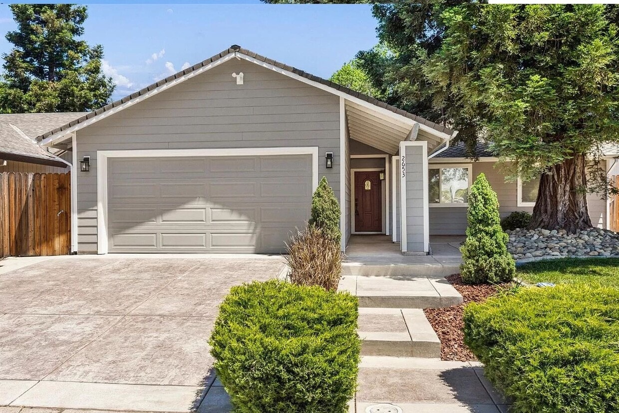 Primary Photo - Adorable 3 Bedroom Home!