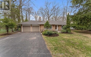 Building Photo - 97 Valecrest Dr