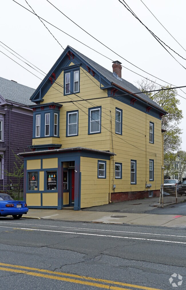 Foto del edificio - 353 Beacon St