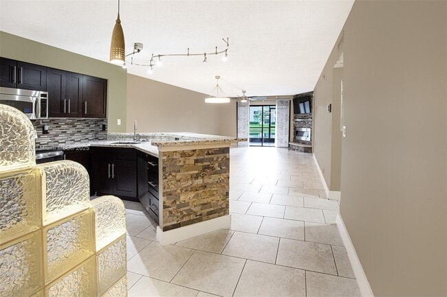 Building Photo - 2213 Cypress Island Dr