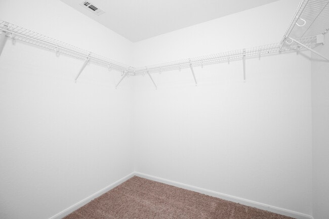 Foto del edificio - 10825 Emerick St