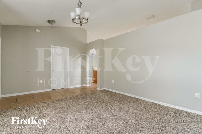 Foto del edificio - 3457 Sleepy Hill Oaks St