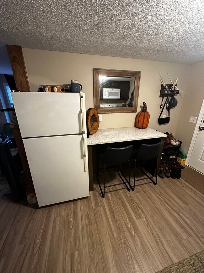 Building Photo - 7608 E South St