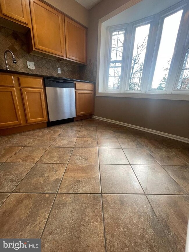 Building Photo - 12517 Clipper Dr