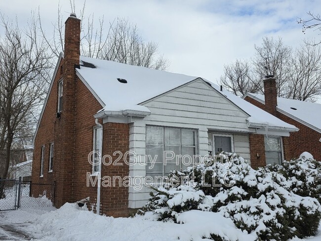 Building Photo - 21225 Bournemouth St