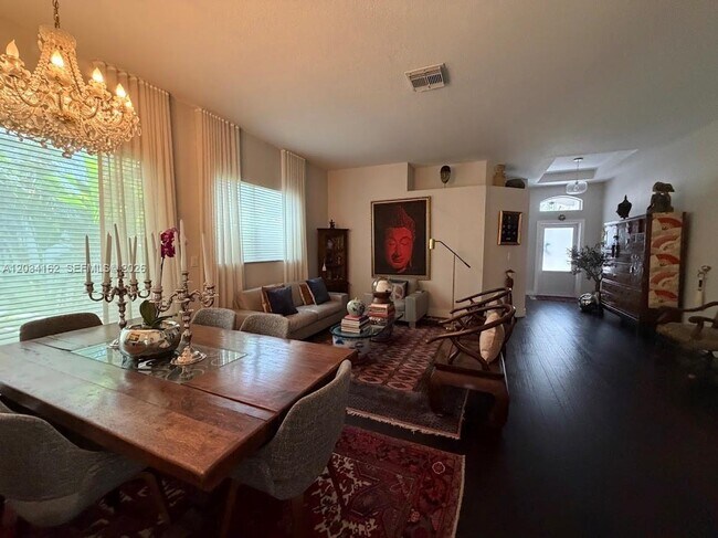 Foto del edificio - 10900 NW 72nd St