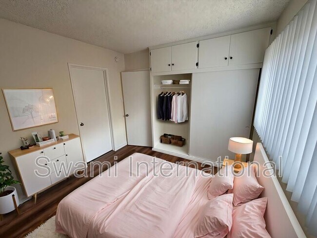 Foto del edificio - 1709 Marine Ave
