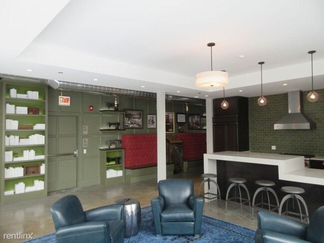 Building Photo - 1 br, 1 bath  - 619 S La Salle St Unit 610