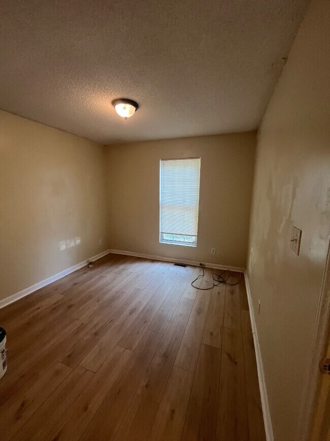 Photo - 6718 Rockwell Blvd W House