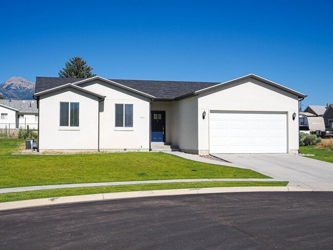 Building Photo - 3 Bedroom 2 Bathroom Lehi Home